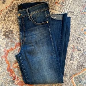 Mother Insider Crop Step Fray